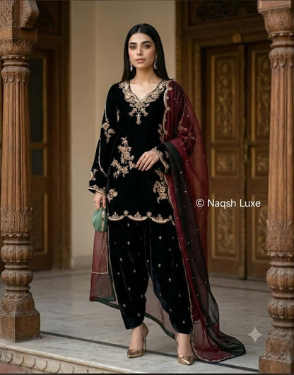 Regal Noir